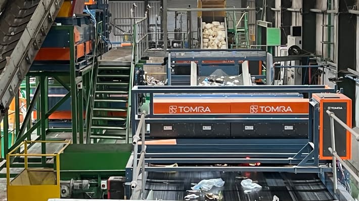 Green recycling UK C&I TOMRA RECYCLING SORTING 