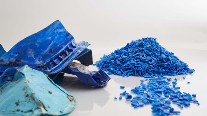 PP flakes blue
