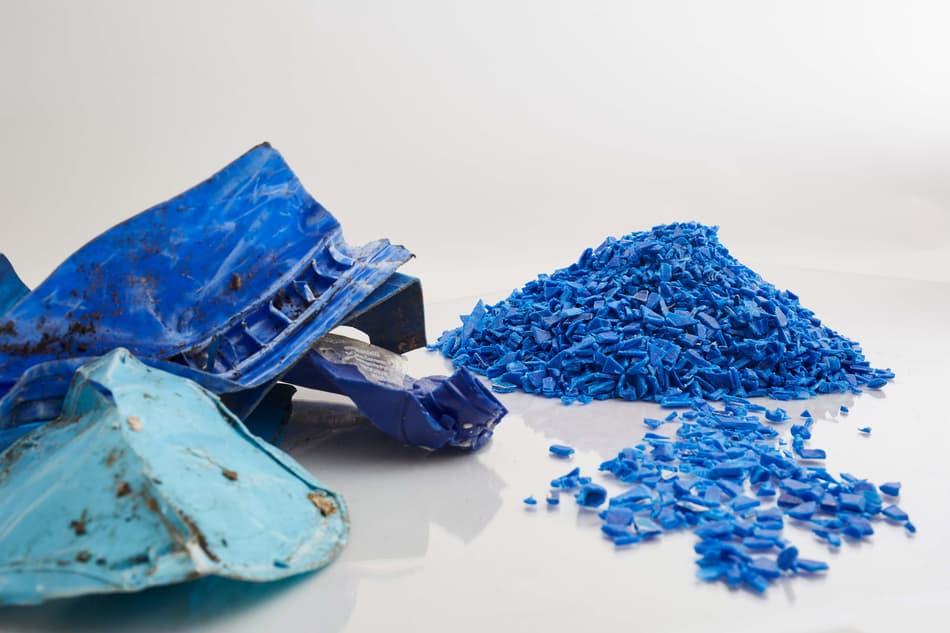 PP flakes blue