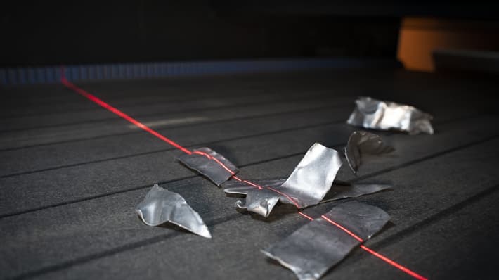 Aluminum on conveyer belt