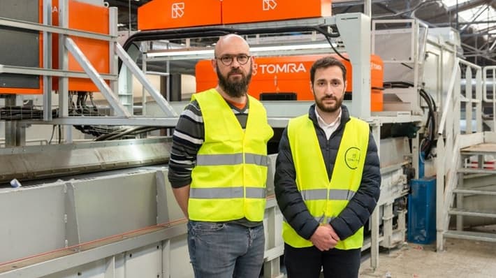 Amed Tuwi, Application Developer - Deep Learning at TOMRA Recycling Sorting, and Alexandre Cliche, Quality Manager at NPP