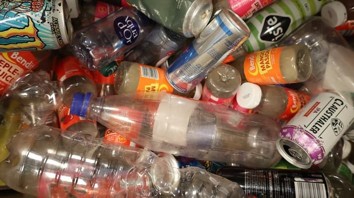Drink cans and bottles 
