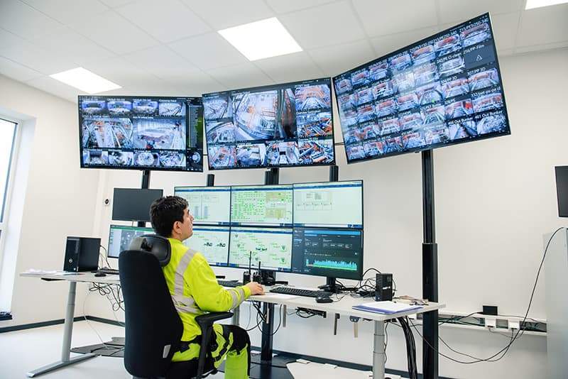 Områ plastic sorting facility control center