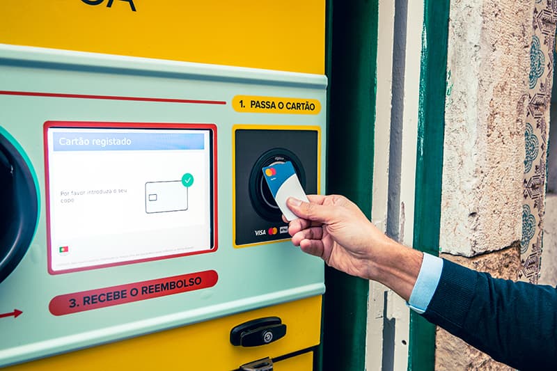 consumer registering credit card for repayment of deposit on CopoMais cup