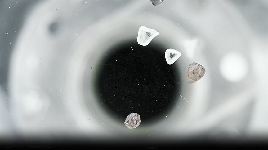 Diamond sorting with TOMRA machine