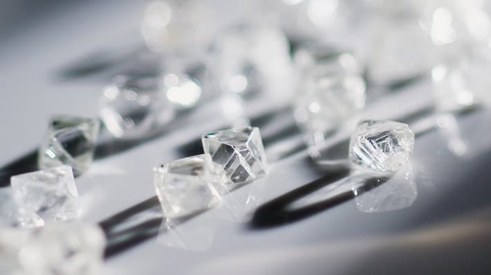 imagen de estudio de diamantes