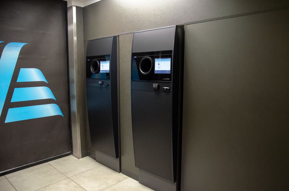 Image of TOMRA reverse vending machines in Hungary DRS