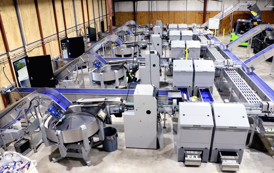 Expert line backroom with TOMRA machines
