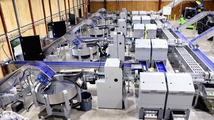 Expert line backroom with TOMRA machines