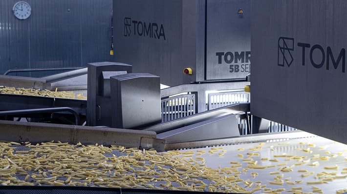 French fries sorting with TOMRA Machine
