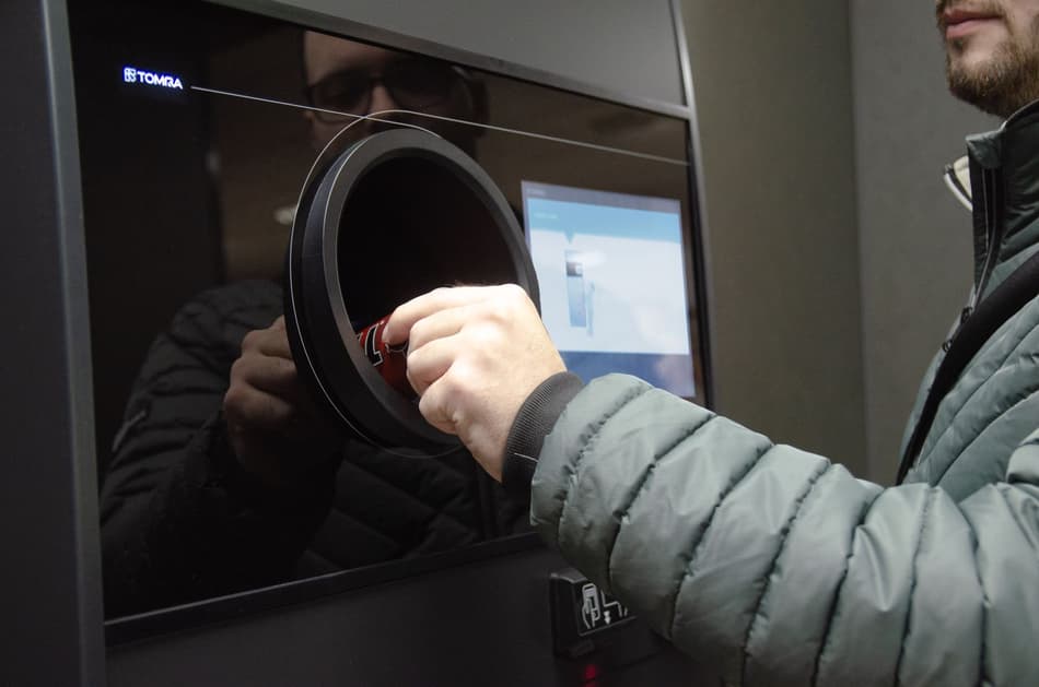 Image of TOMRA reverse vending machines in Hungary DRS