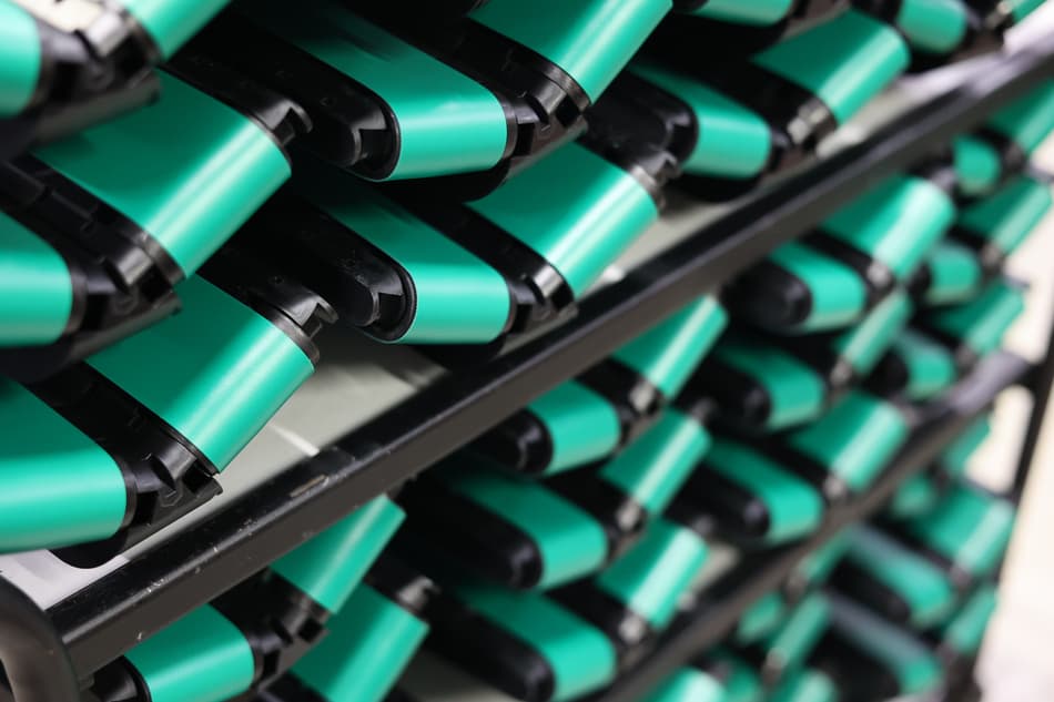 TOMRA reverse vending machine in-feed modules
