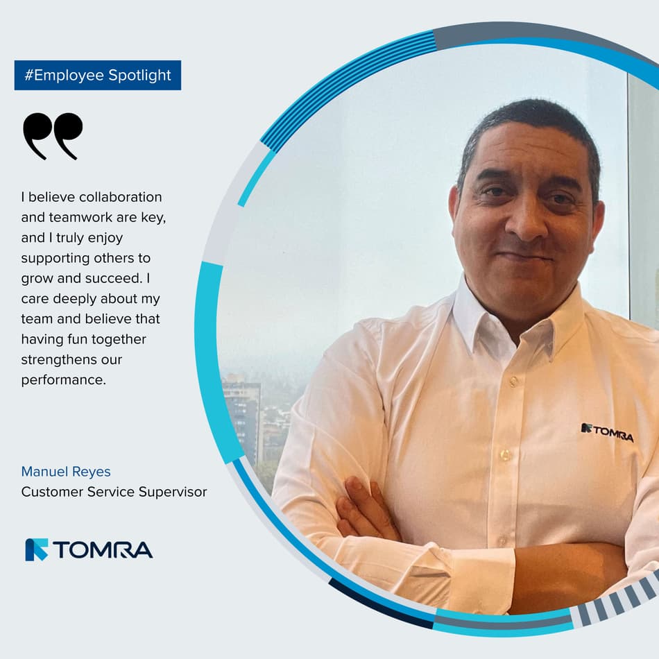Manuel Reyes, Customer Service Supervisor