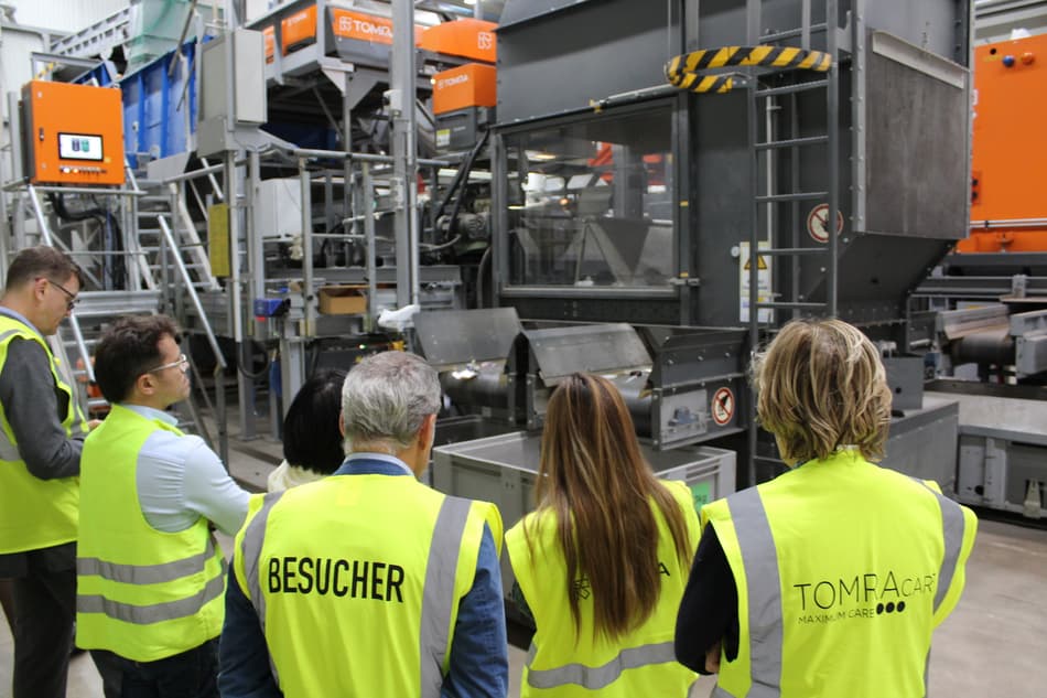 NEXTLOOPP consortium visiting TOMRA's test center