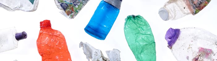 Recyklace plastových lahví a odpadu