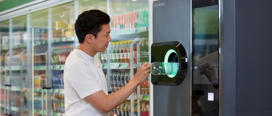 Return to retail - drink container returns for recycling
