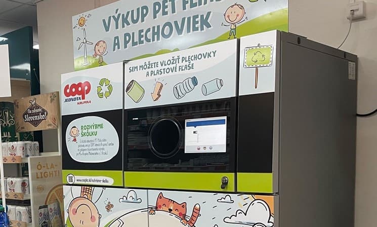 TOMRA reverse vending machine in Slovakia