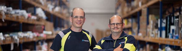 TOMRA Food employees in warehouse