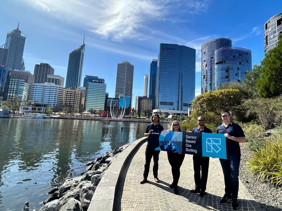 TOMRA Mining team new office in Perth