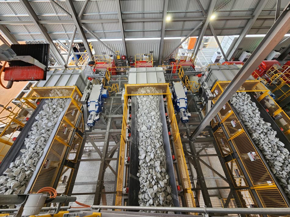 TOMRA Pilbara sorting inside plant