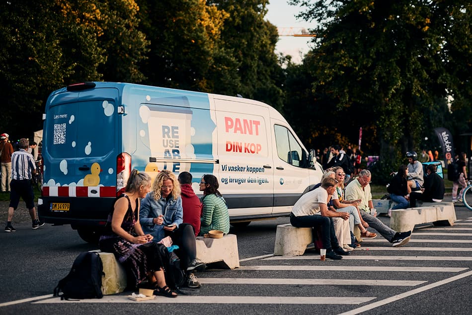 TOMRA Reuse van used to collect used REUSEABLE cups during Aarhus Festuge festival 