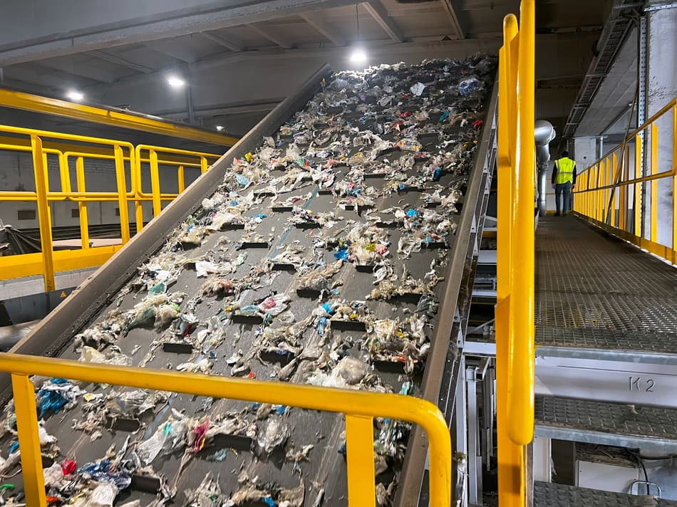 Processing of flexible film waste