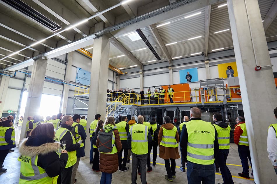 TOMRA Management Board inaugurates Test Center