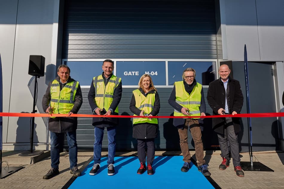 TOMRA Ribbon cut of new Test Center