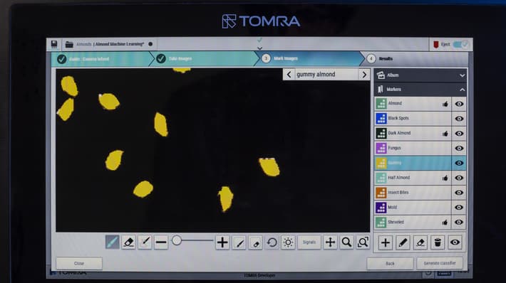 Computer with TOMRA's XCD technology interface