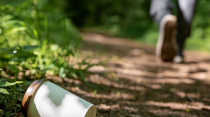 Plastic littering in nature